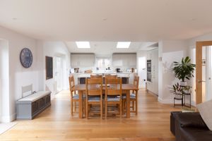Kitchen Breakfast Room (2)- click for photo gallery